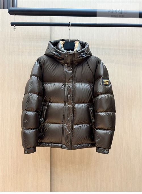 Burberry 버버리 24FW 로고 패치 숏 패딩 다운 자켓 의류 8번 이미지