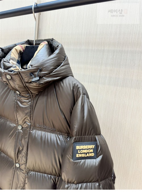 Burberry 버버리 24FW 로고 패치 숏 패딩 다운 자켓 의류 10번 이미지