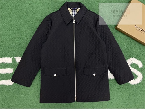 Burberry 버버리 24FW 체크 후드 퀼티드 나일론 자켓 의류 3번 이미지