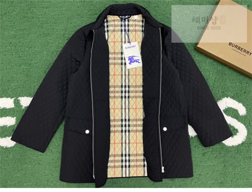 Burberry 버버리 24FW 체크 후드 퀼티드 나일론 자켓 의류 5번 이미지