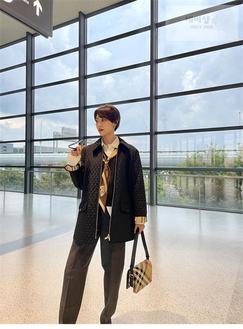 Burberry 버버리 24FW 체크 후드 퀼티드 나일론 자켓 의류 13번 이미지