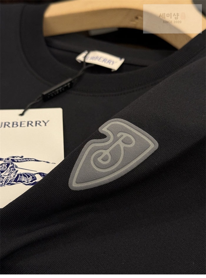 Burberry 버버리 B 쉴드 EKD 코튼 반팔 티셔츠 의류 7번 이미지