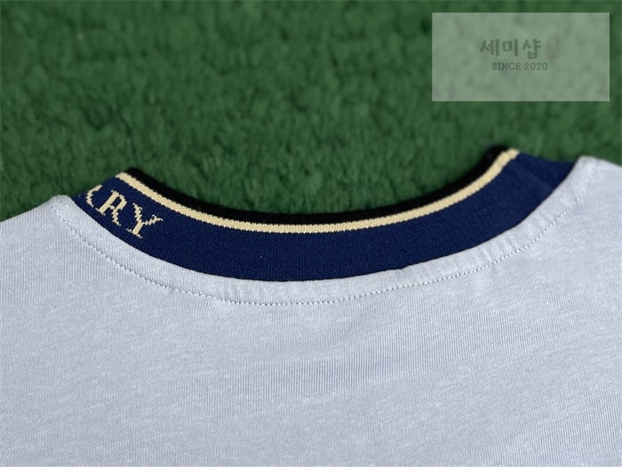 Burberry 버버리 EKD 자수 넥 포인트레터링 반팔 티셔츠 블루 의류 26번 이미지