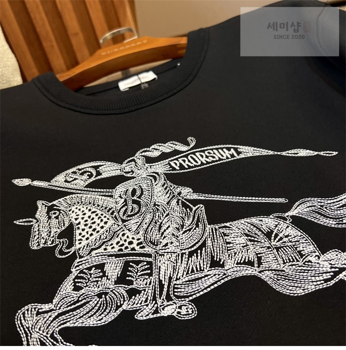 Burberry 버버리 EKD 코튼 맨투맨 의류 18번 이미지