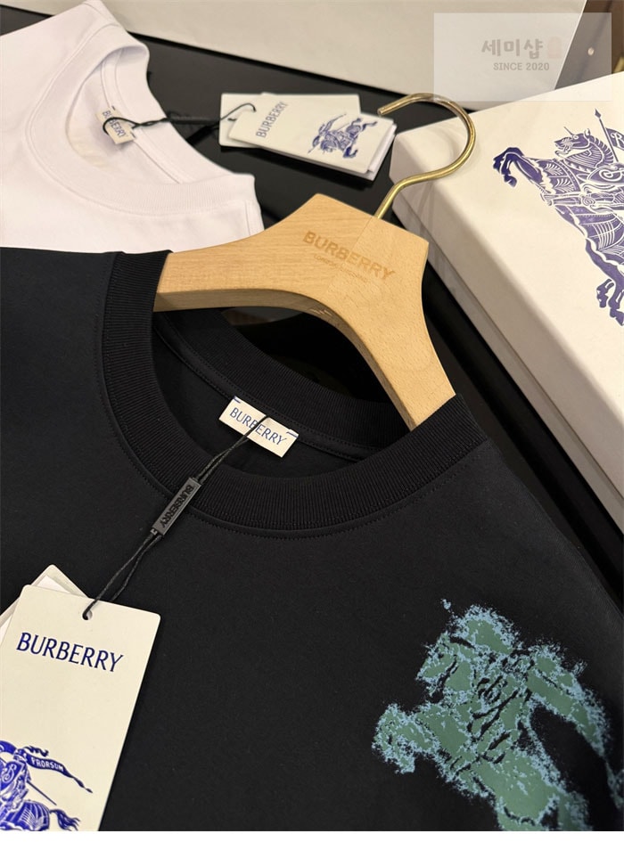 Burberry 버버리 EKD 코튼 반팔 티셔츠 화이트 의류 8번 이미지