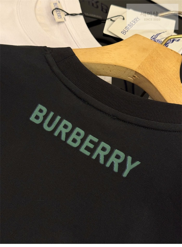 Burberry 버버리 EKD 코튼 반팔 티셔츠 화이트 의류 9번 이미지