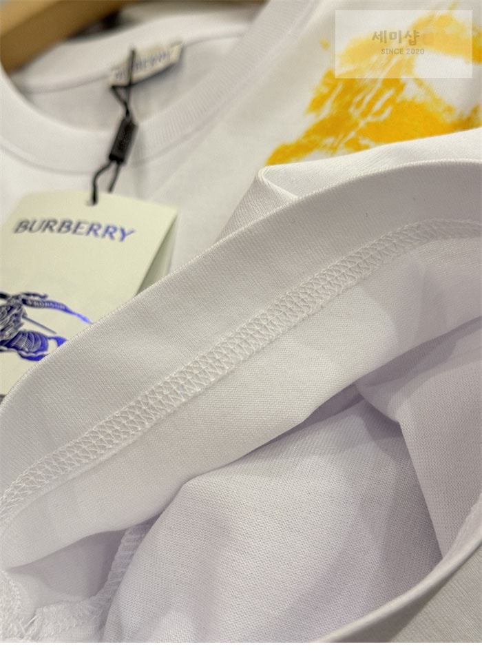 Burberry 버버리 EKD 코튼 반팔 티셔츠 화이트 의류 19번 이미지