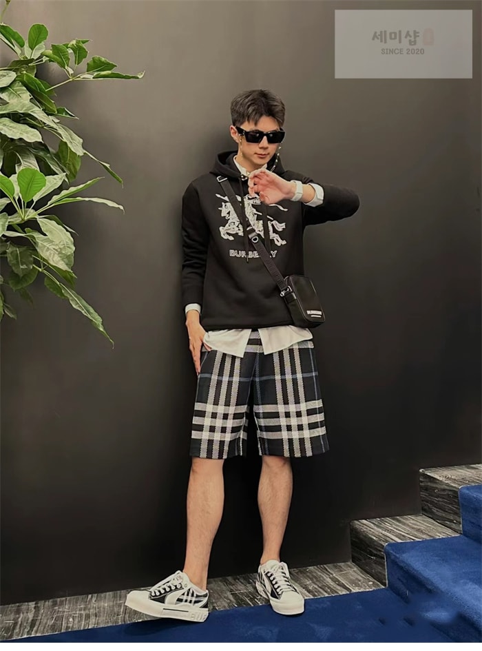 Burberry 버버리 EKD 코튼 후디 의류 5번 이미지