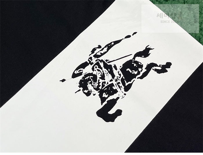 Burberry 버버리 EKD 프린트 스트라이프 반팔 티셔츠 의류 7번 이미지