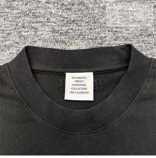 Vetements 베트멍 스티키 로고 반팔 티셔츠 의류 9번 이미지
