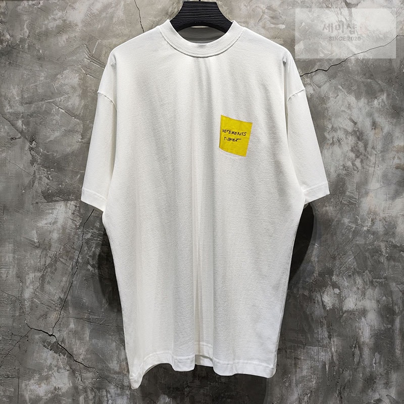 Vetements 베트멍 포스트잇 로고 반팔 티셔츠 의류 1번 이미지