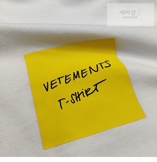 Vetements 베트멍 포스트잇 로고 반팔 티셔츠 의류 7번 이미지