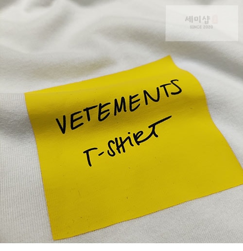 Vetements 베트멍 포스트잇 로고 반팔 티셔츠 의류 8번 이미지