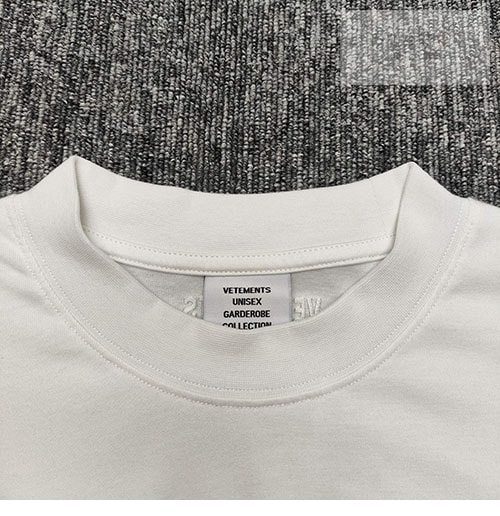 Vetements 베트멍 포스트잇 로고 반팔 티셔츠 의류 9번 이미지