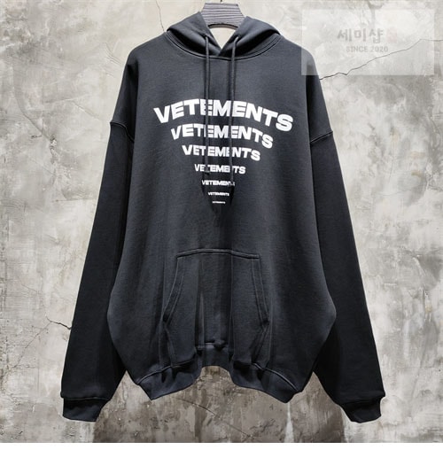 Vetements 베트멍 피라미드 로고 후드 의류 5번 이미지
