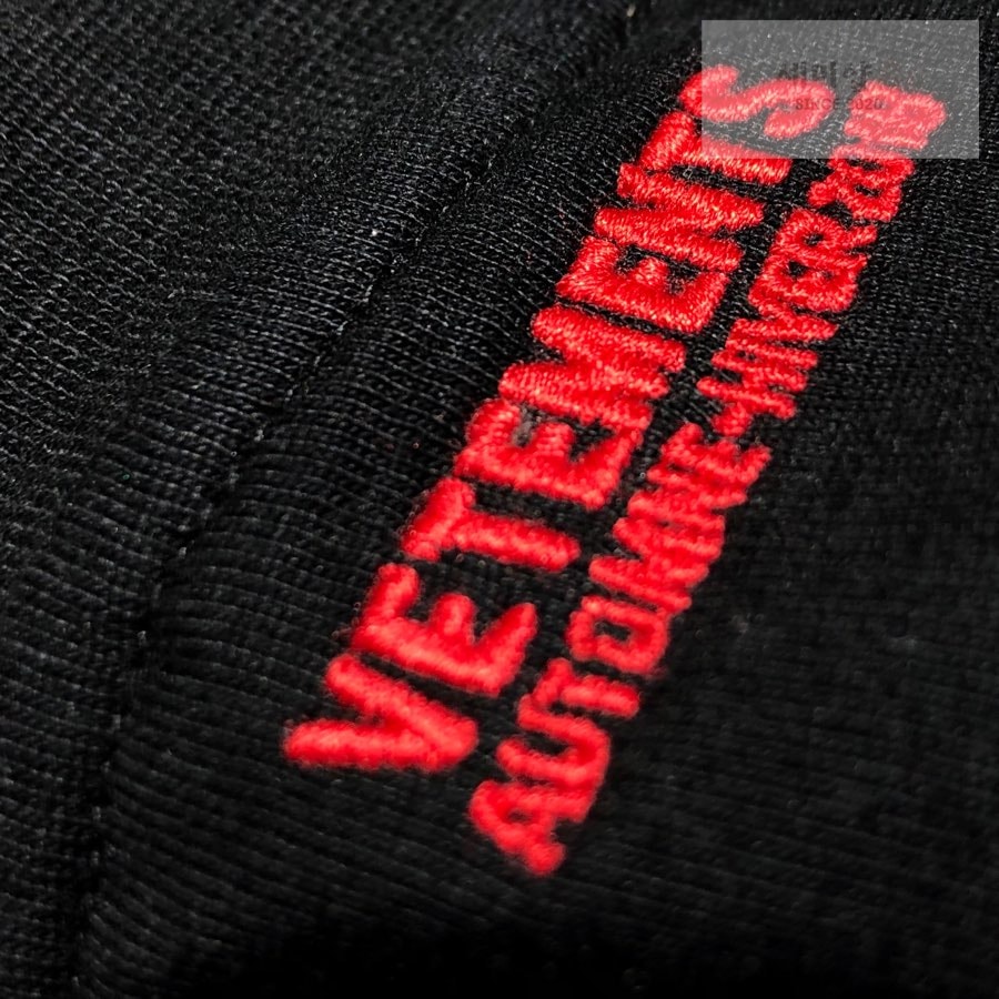 Vetements 베트멍 17FW 람슈타인 반팔 티셔츠 블랙 의류 10번 이미지