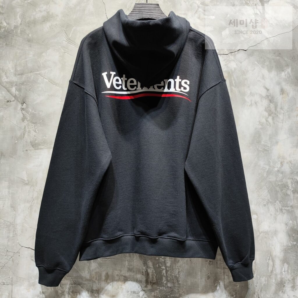 Vetements 베트멍 24SS 캠페인 로고 후드 티셔츠 블랙 의류 4번 이미지