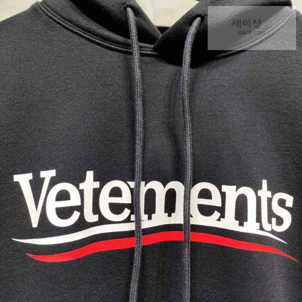 Vetements 베트멍 24SS 캠페인 로고 후드 티셔츠 블랙 의류 5번 이미지