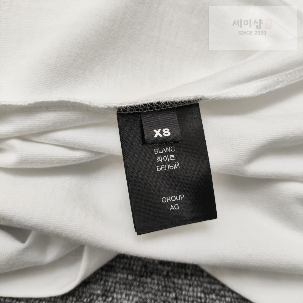Vetements 베트멍 24SS PYRAMID 로고 반팔 티셔츠 화이트 의류 11번 이미지