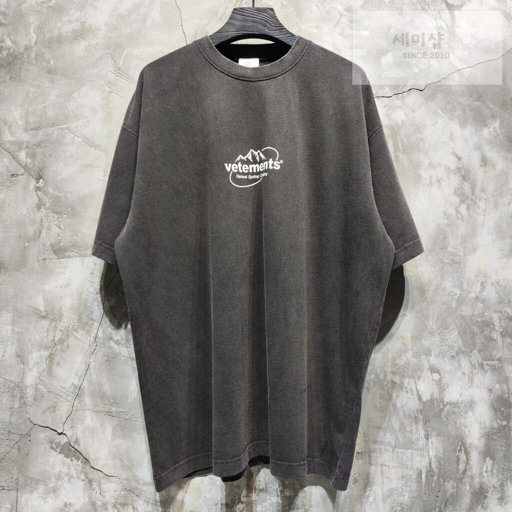 Vetements 베트멍 24SS SPRING WATER 로고 반팔 티셔츠 블랙 의류 1번 이미지