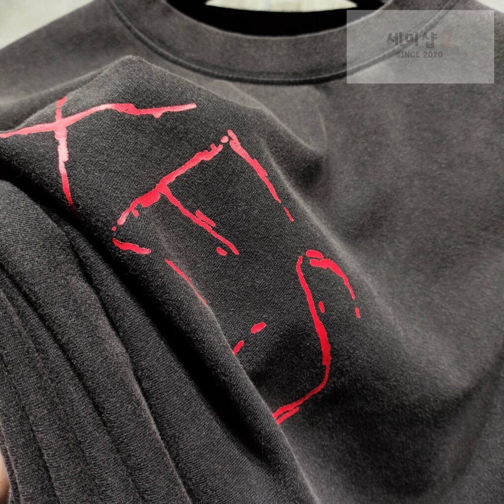 Vetements 베트멍 24SS XES 프린팅 반팔 티셔츠 블랙 의류 6번 이미지
