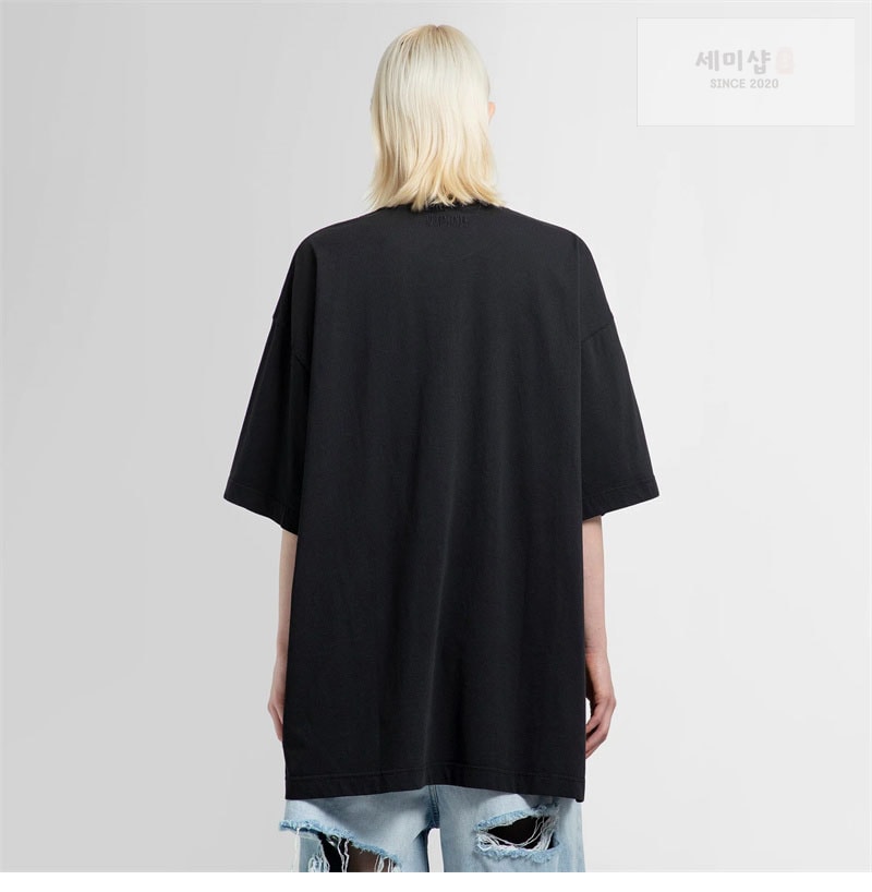 Vetements 베트멍 4SEASONS 자수 로고 반팔 티셔츠 의류 2번 이미지
