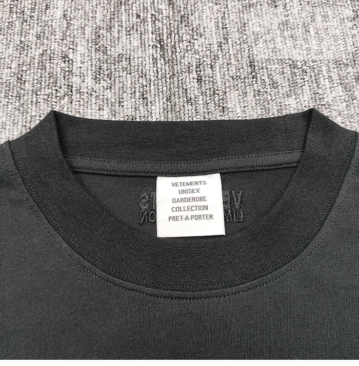 Vetements 베트멍 God Is A Woman 크롭 박시 티셔츠 의류 9번 이미지