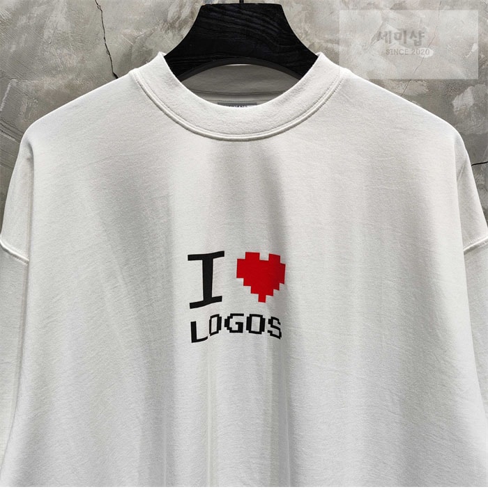Vetements 베트멍 ‘I Love Logos’ 오버사이즈 반팔 티셔츠 의류 3번 이미지