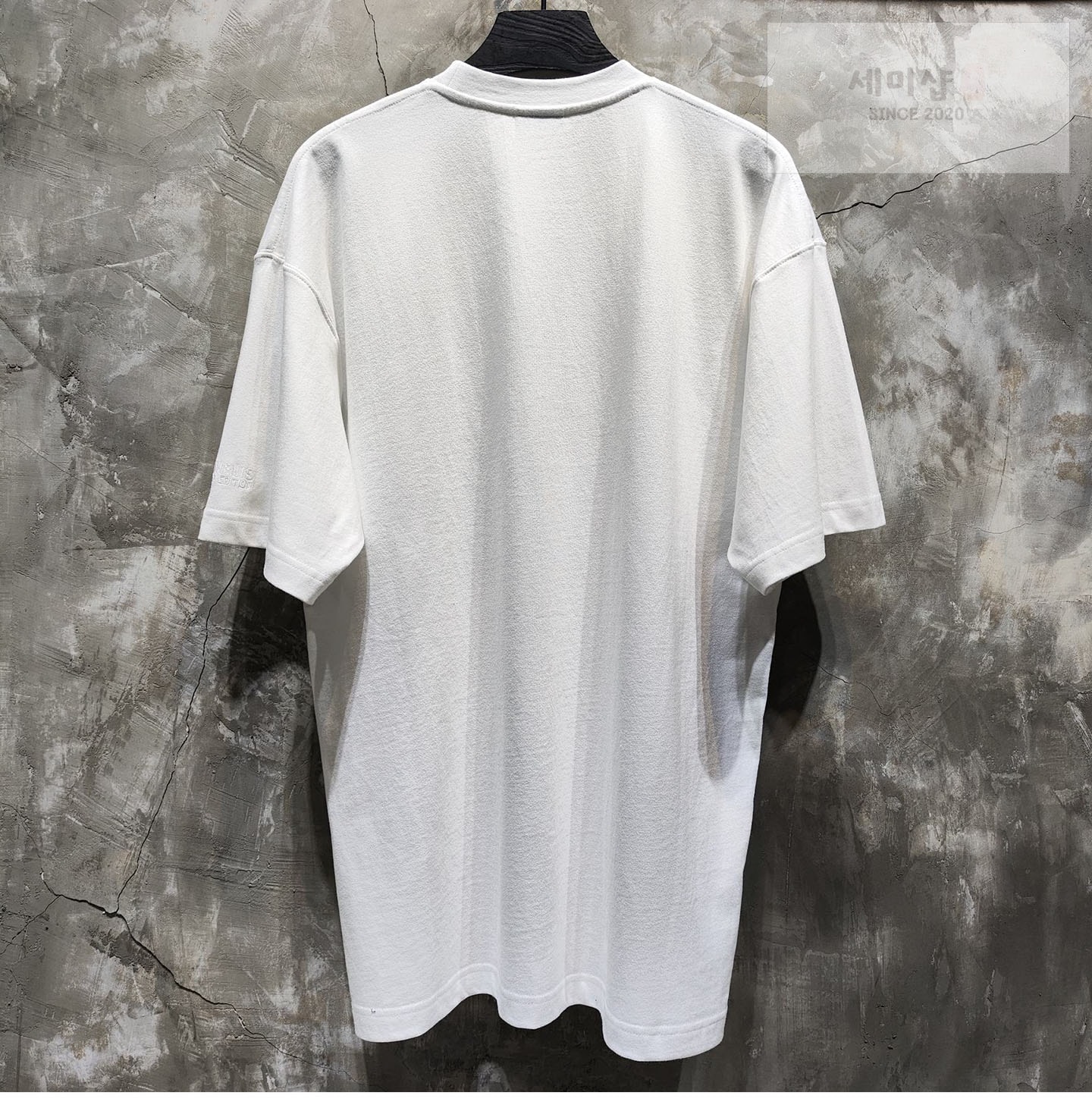 Vetements 베트멍 PROPERTY OF 반팔 티셔츠 화이트 의류 3번 이미지