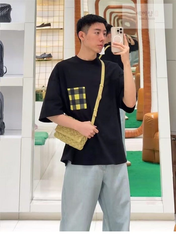 Bottega Veneta 보테가베네타 깅엄 포켓 소프트 코튼 반팔 티셔츠 의류 2번 이미지