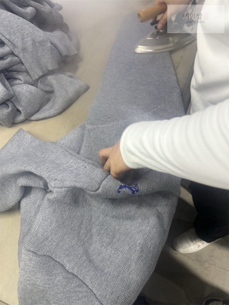 셀린느 셀린느 로고 아플리케 리브드 울 캐시미어 후디 의류 5번 이미지