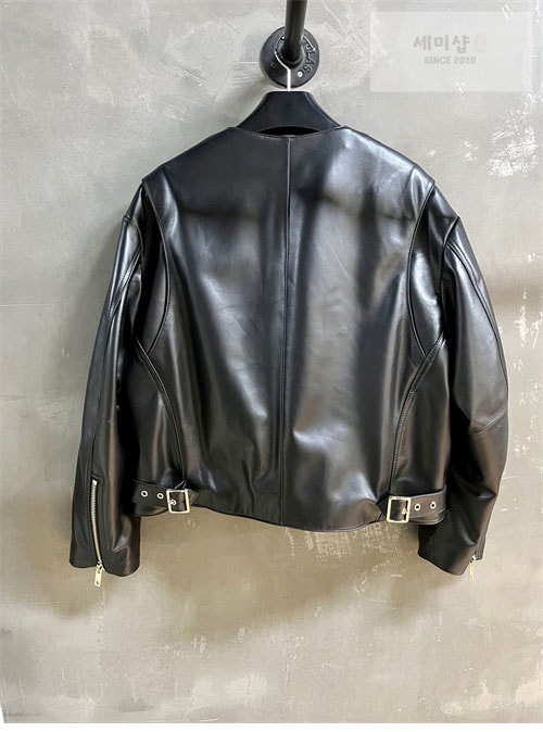 C E L I N E 셀린느 24FW 스냅 버튼 램스킨 퓨어 카라 자켓 의류 8번 이미지