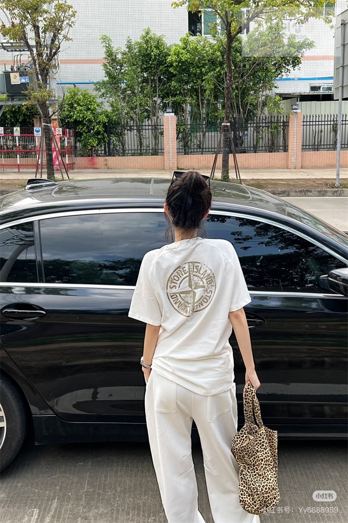 Stone Island 스톤아일랜드 로고 코튼 반팔 티셔츠 의류 1번 이미지