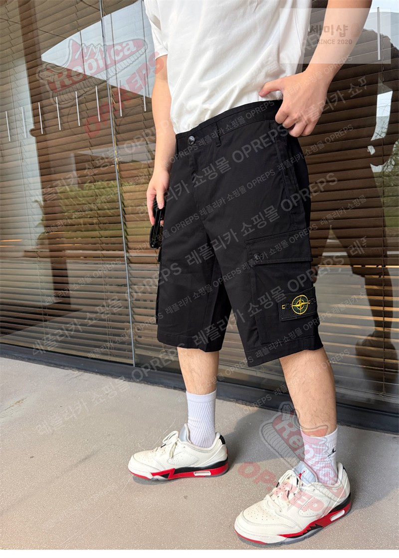 Stone Island 스톤아일랜드 수피마 코튼 카고 버뮤다 숏 팬츠 의류 2번 이미지