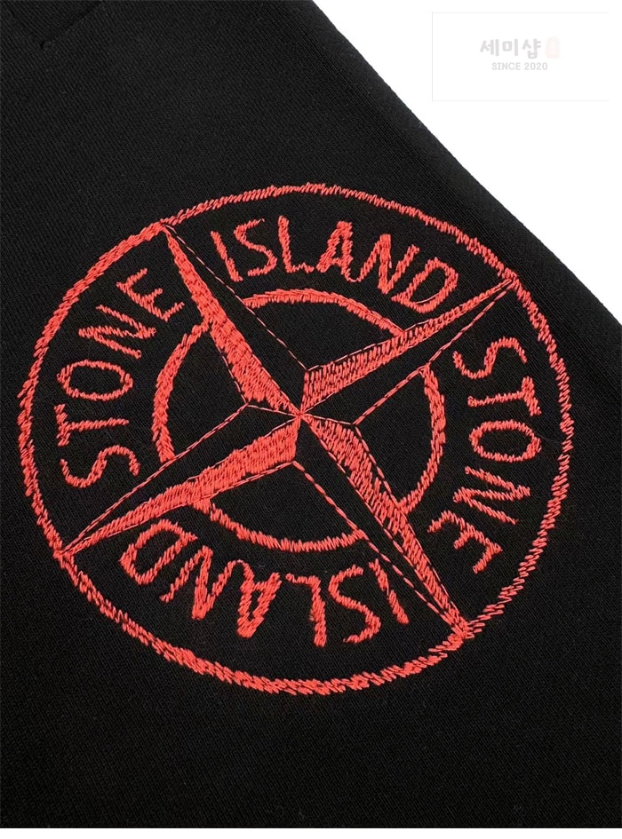 Stone Island 스톤아일랜드 코튼 플리스 버뮤다 숏 팬츠 의류 8번 이미지