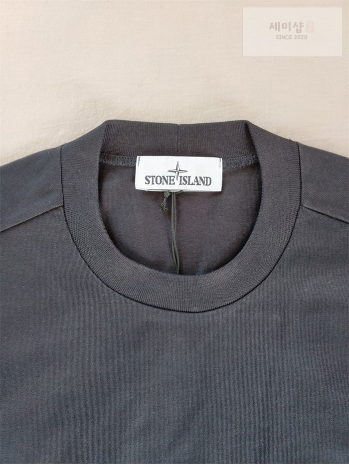 Stone Island 스톤아일랜드 24SS 크루넥 스웨트셔츠 맨투맨 63750 레플리카 20번 이미지 - 의류 | 세미샵 레플리카 사이트
