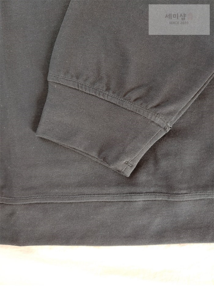 Stone Island 스톤아일랜드 24SS 크루넥 스웨트셔츠 맨투맨 63750 레플리카 21번 이미지 - 의류 | 세미샵 레플리카 사이트