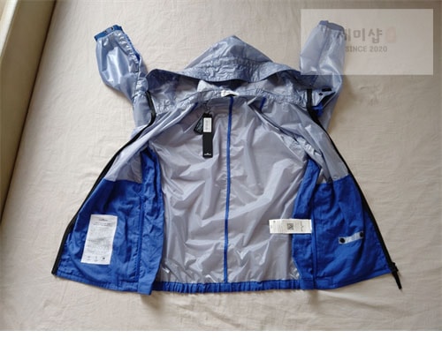 Stone Island 22SS 스톤아일랜드 41599 HEAT REACTIVE LAMY JACKET 레플리카 6번 이미지 - 의류 | 세미샵 레플리카 사이트