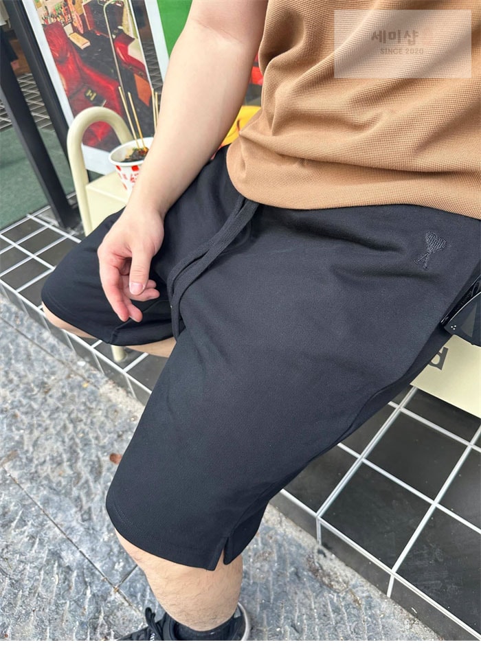 A M I 아미 하트 로고 자수 숏 팬츠 카키 의류 2번 이미지