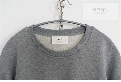A M I 아미 24FW 스몰 하트 로고 맨투맨 그레이 의류 2번 이미지