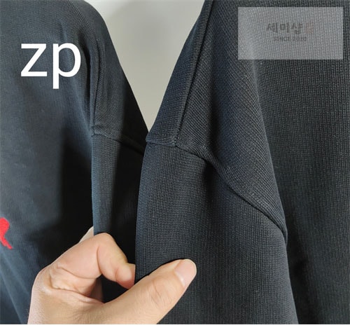 A M I 아미 24FW 스몰 하트 로고 맨투맨 블랙 의류 14번 이미지