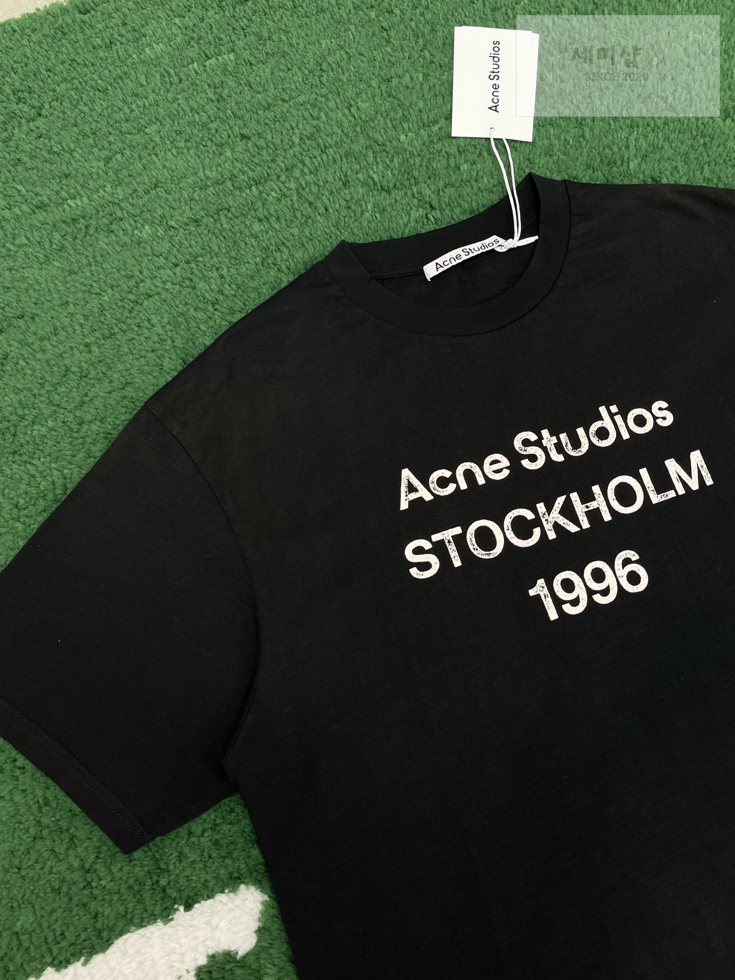 Acne Studios 아크네스튜디오 스톡홀름 그래픽 프린트 티셔츠 “2COLOR” 레플리카 8번 이미지 - 의류 | 세미샵 레플리카 사이트