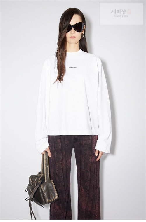 Acne Studios 아크네 로고 크루넥 스웨트셔츠 맨투맨 블랙/화이트 의류 20번 이미지