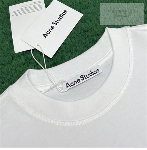 Acne Studios 아크네 로고 크루넥 스웨트셔츠 맨투맨 블랙/화이트 의류 9번 이미지