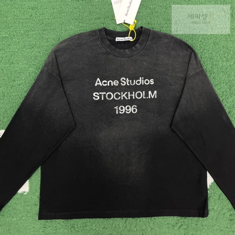 Acne Studios 아크네 로고 프린트 디스트레스드 긴팔 티셔츠 2컬러 의류 1번 이미지