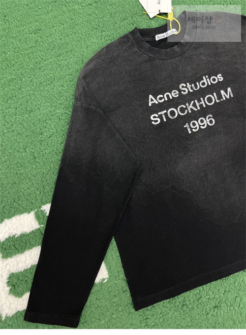 Acne Studios 아크네 로고 프린트 디스트레스드 긴팔 티셔츠 2컬러 의류 3번 이미지