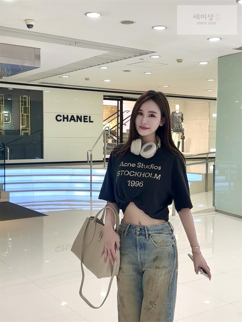 아크네 아크네 로고 프린트 코튼 반팔 티셔츠 그린 의류 7번 이미지