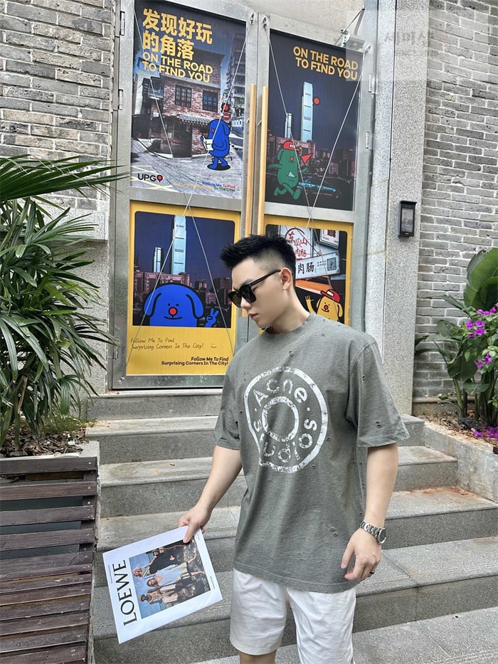Acne Studios 아크네 버튼 로고 프린트 디스트레스 반팔 티셔츠 블랙 의류 3번 이미지