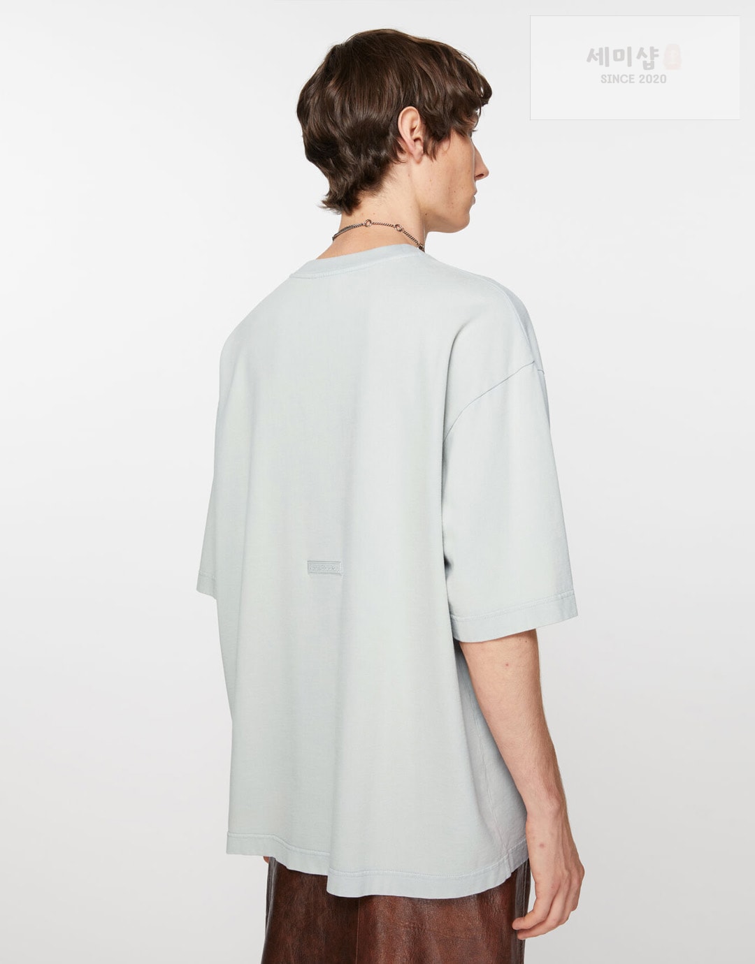 Acne Studios 아크네 스튜디오 백 고무패치 릴렉스 핏 크루넥 반팔 티셔츠 “2COLOR” NO.1 의류 3번 이미지