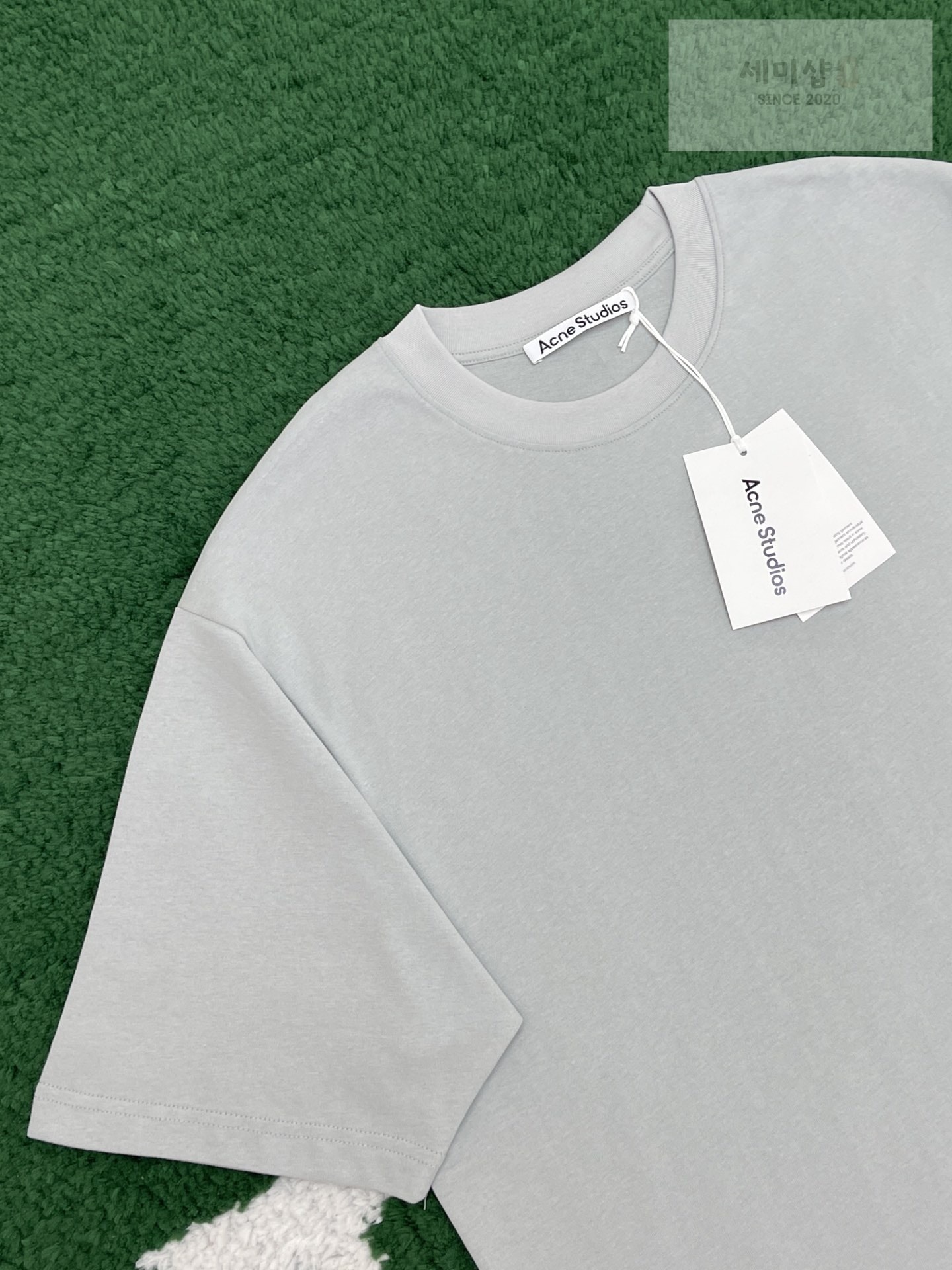Acne Studios 아크네 스튜디오 백 고무패치 릴렉스 핏 크루넥 반팔 티셔츠 “2COLOR” NO.1 의류 14번 이미지